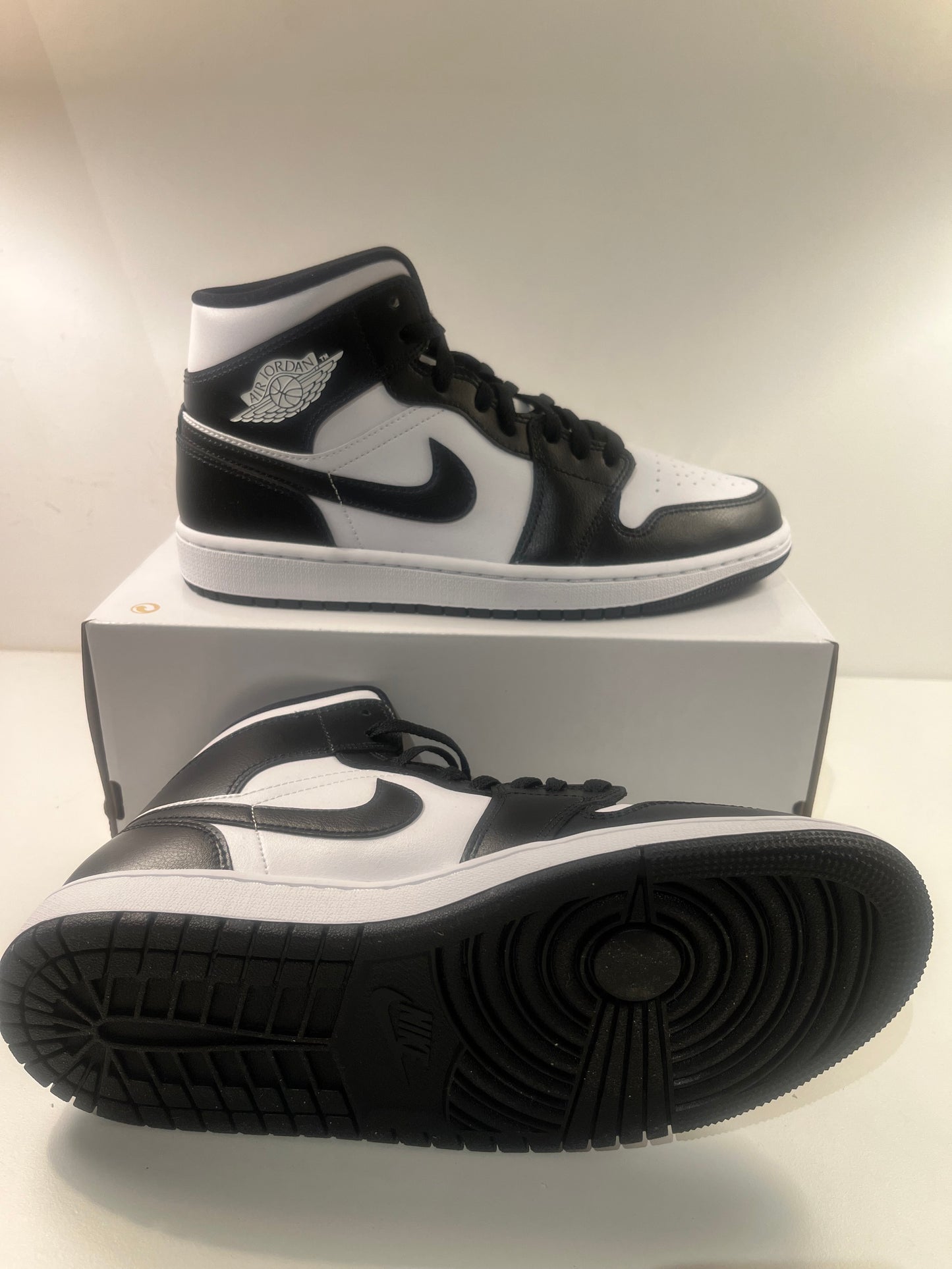 Air Jordan 1 MID, schwarz/weiss, Größe wählbar