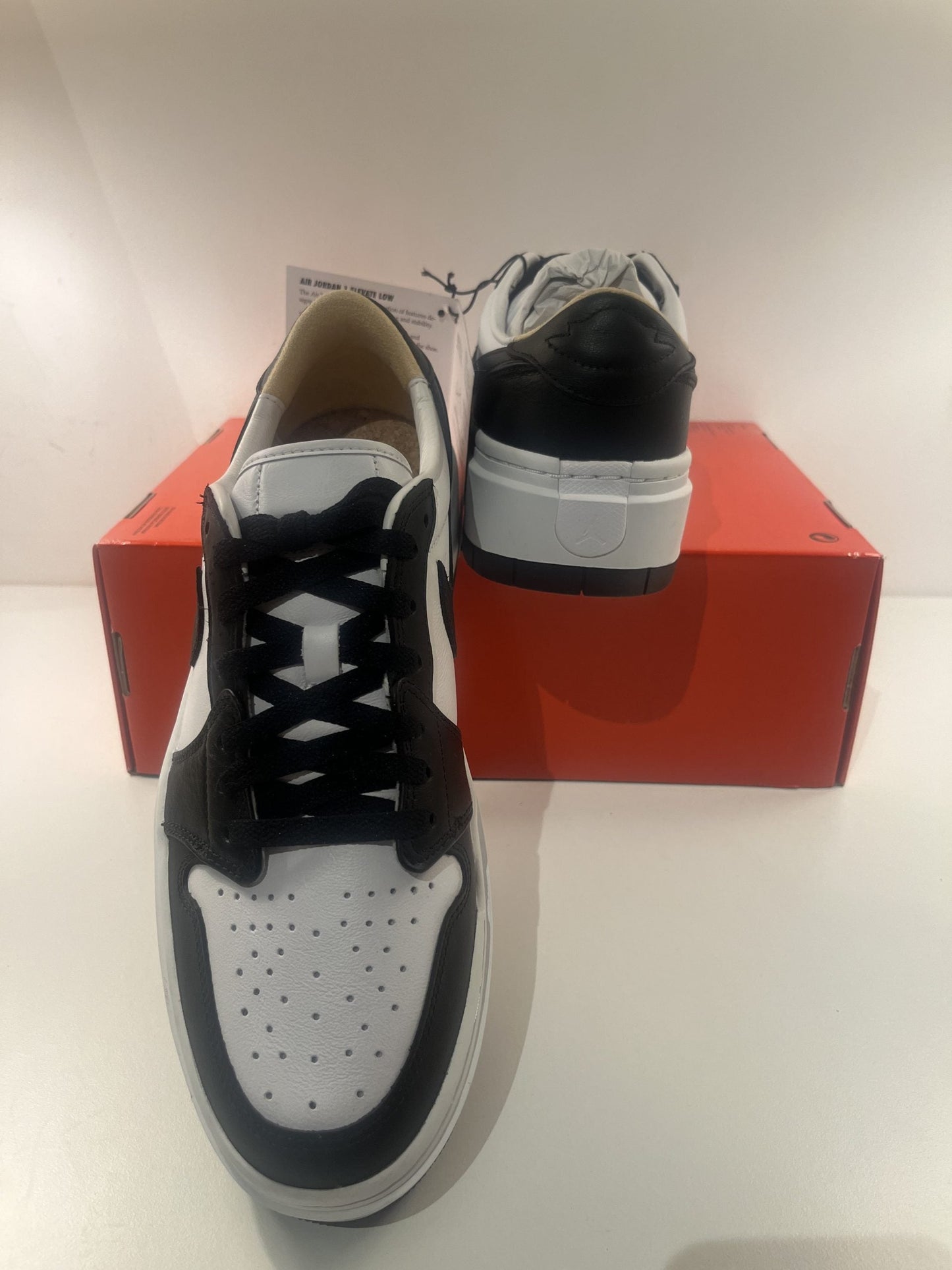 Nike Air Jordan 1 Elevate Low Größe 44 in weiss/schwarz