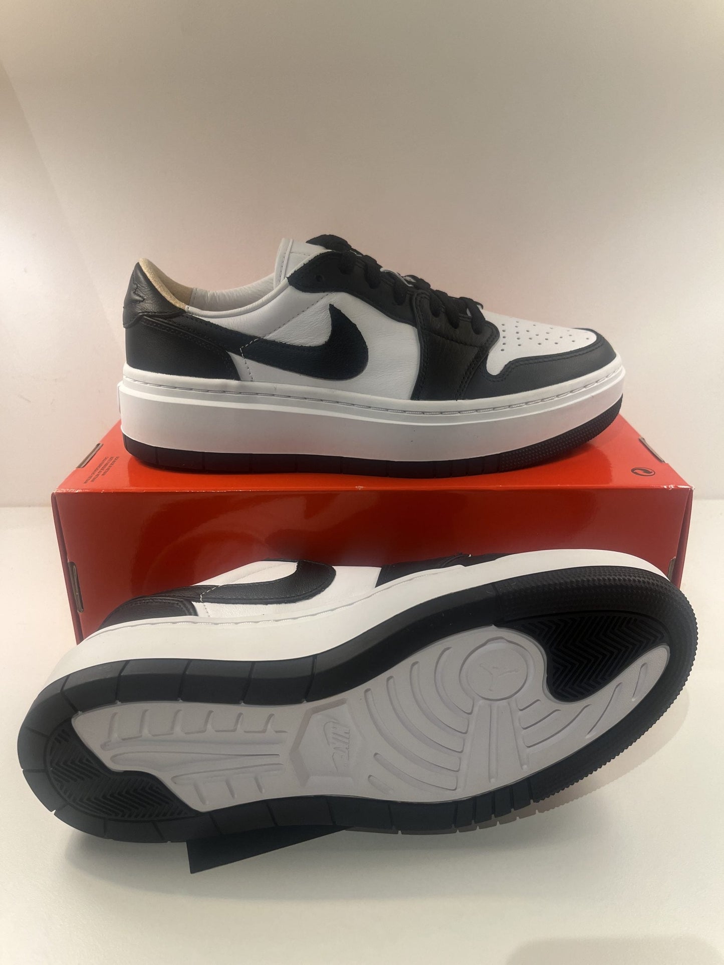 Nike Air Jordan 1 Elevate Low Größe 44 in weiss/schwarz