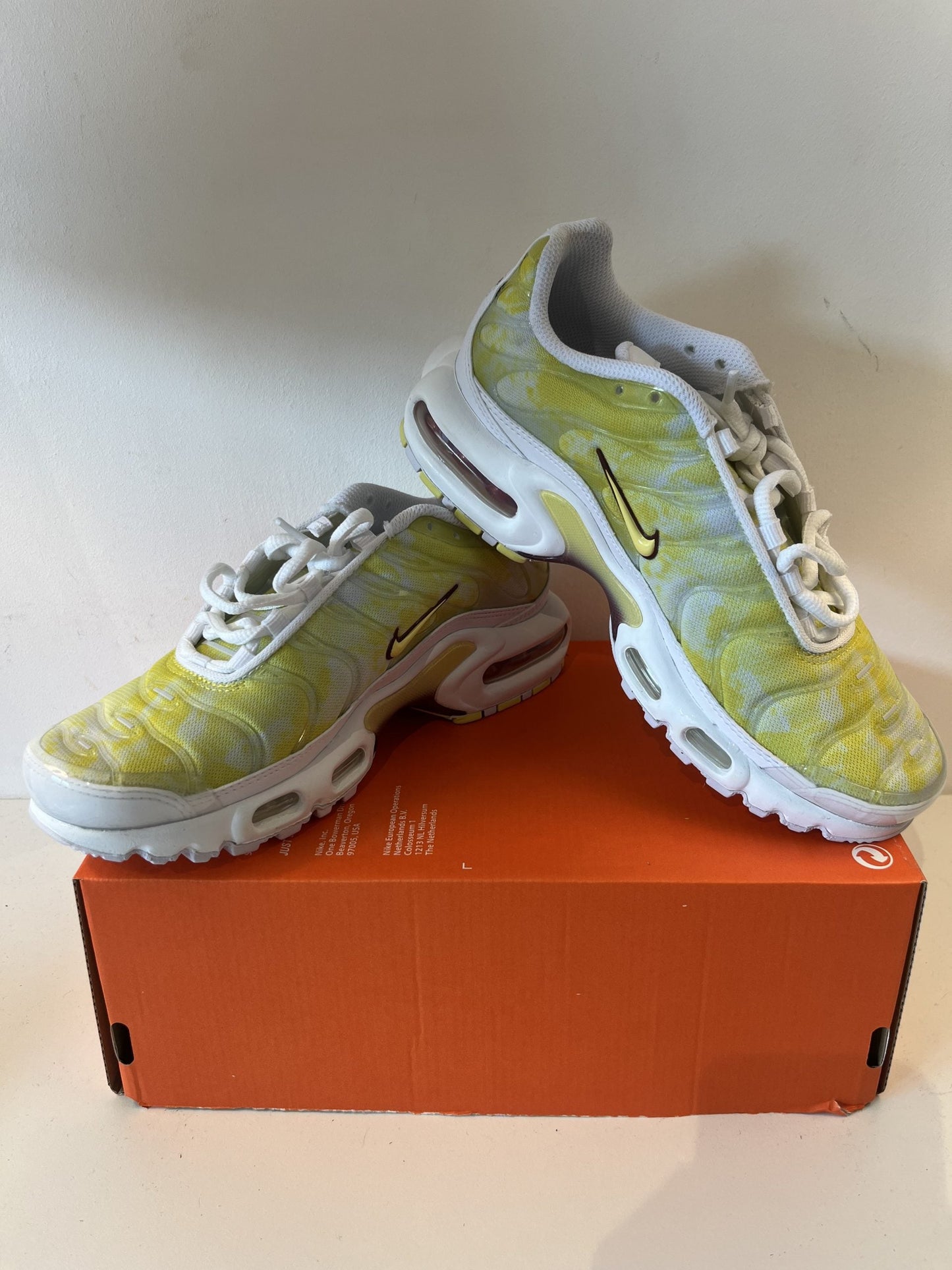 Nike Air Max Plus TN gelb/weiss, Gr. Wählbar