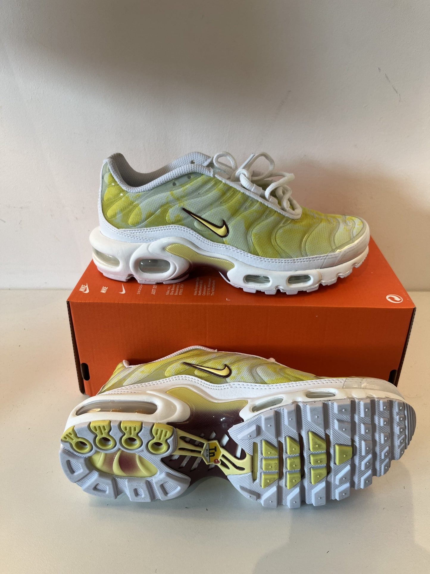 Nike Air Max Plus TN gelb/weiss, Gr. Wählbar