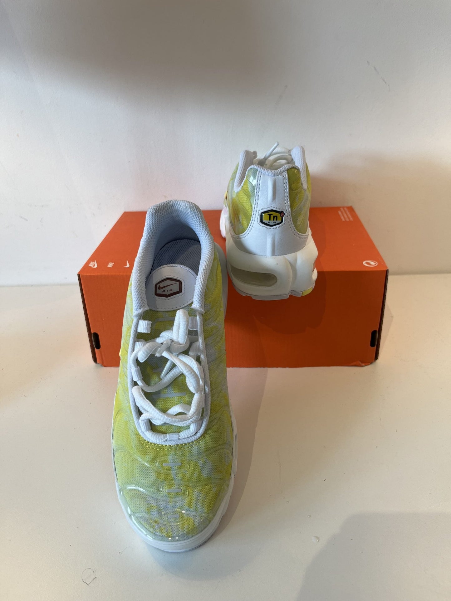 Nike Air Max Plus TN gelb/weiss, Gr. Wählbar