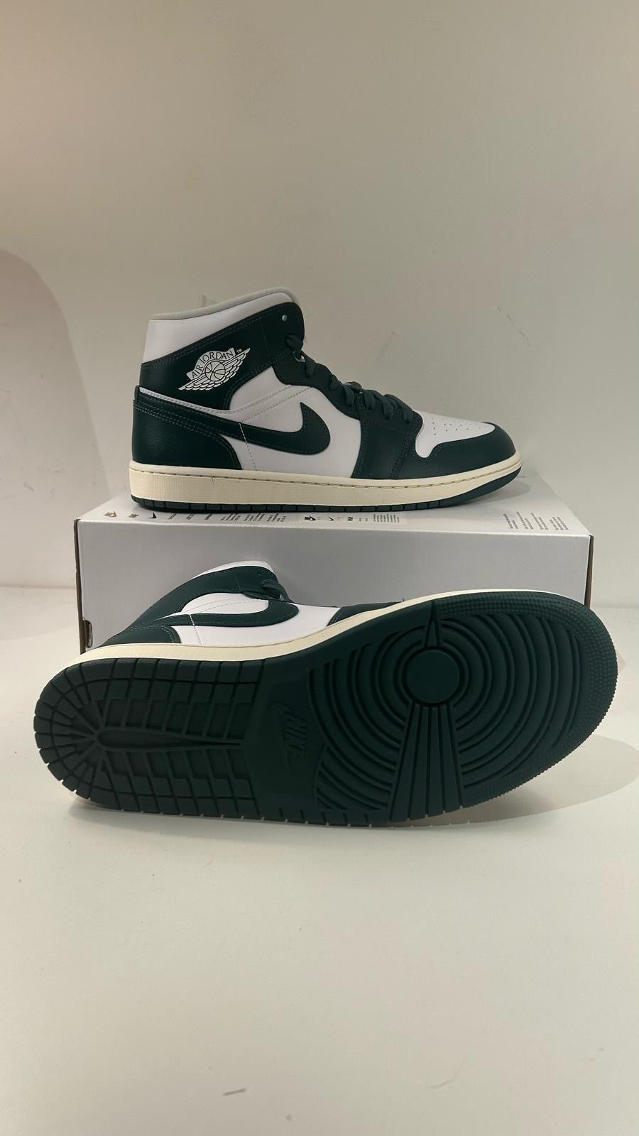 Air Jordan 1 MID, grün/weiss, Größe wählbar