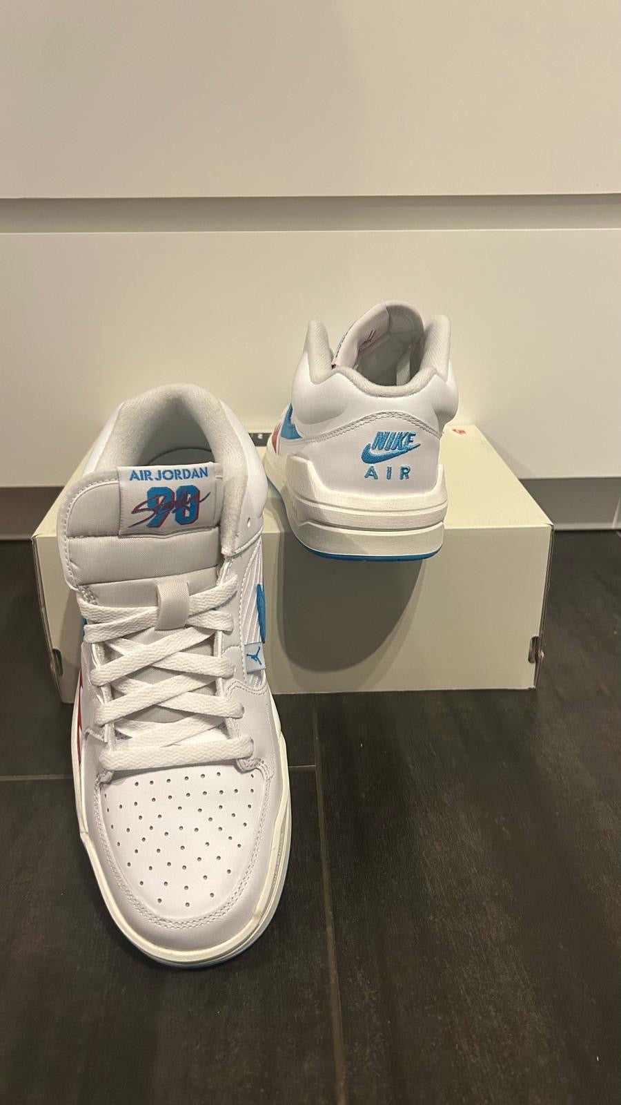 Nike Jordan Stadium 90 in weiss/hellblau, Größe wählbar