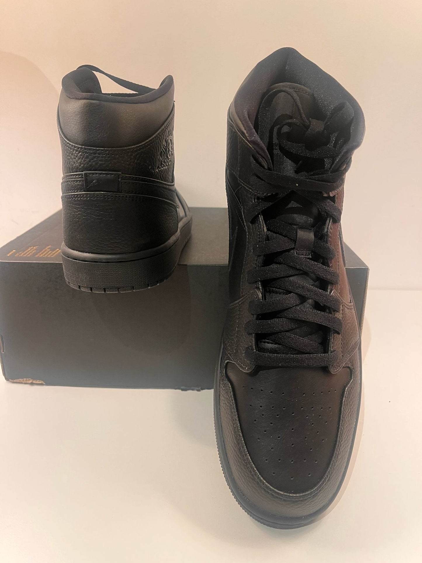 Air Jordan 1 MID, schwarz, Größe 50,5