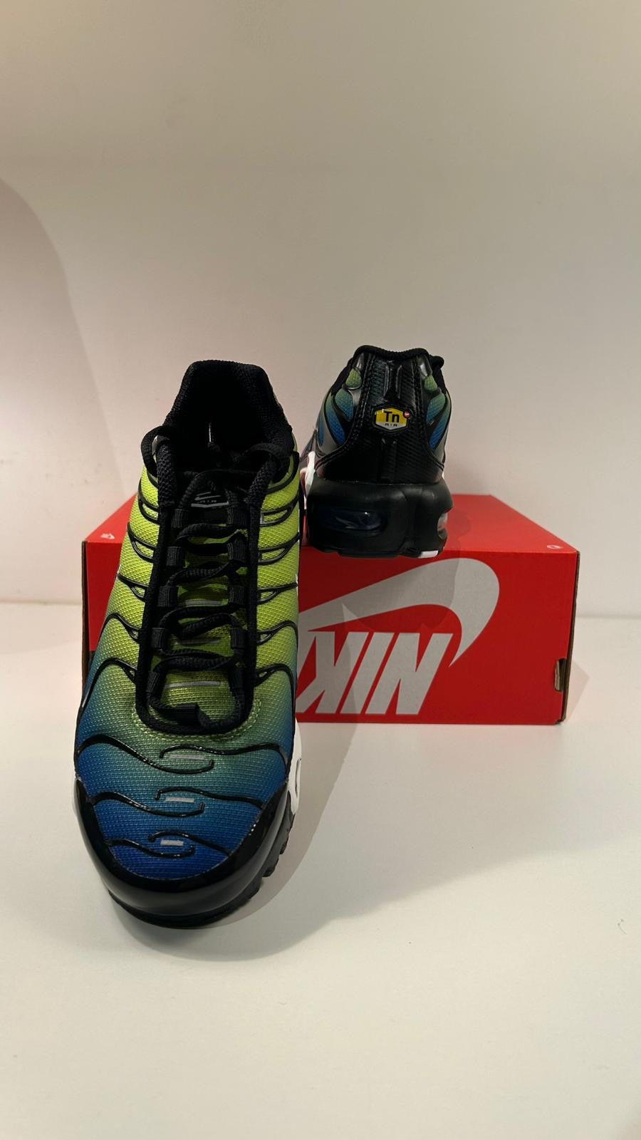Nike AirMax Plus TN blau/grün/schwarz, Gr. 38