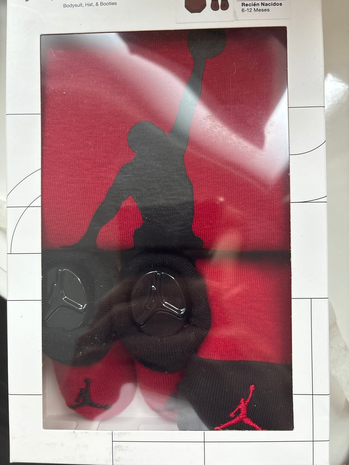 Nike Jordan 3er Set für Neugeborene, 6-12 Monate in schwarz/rot