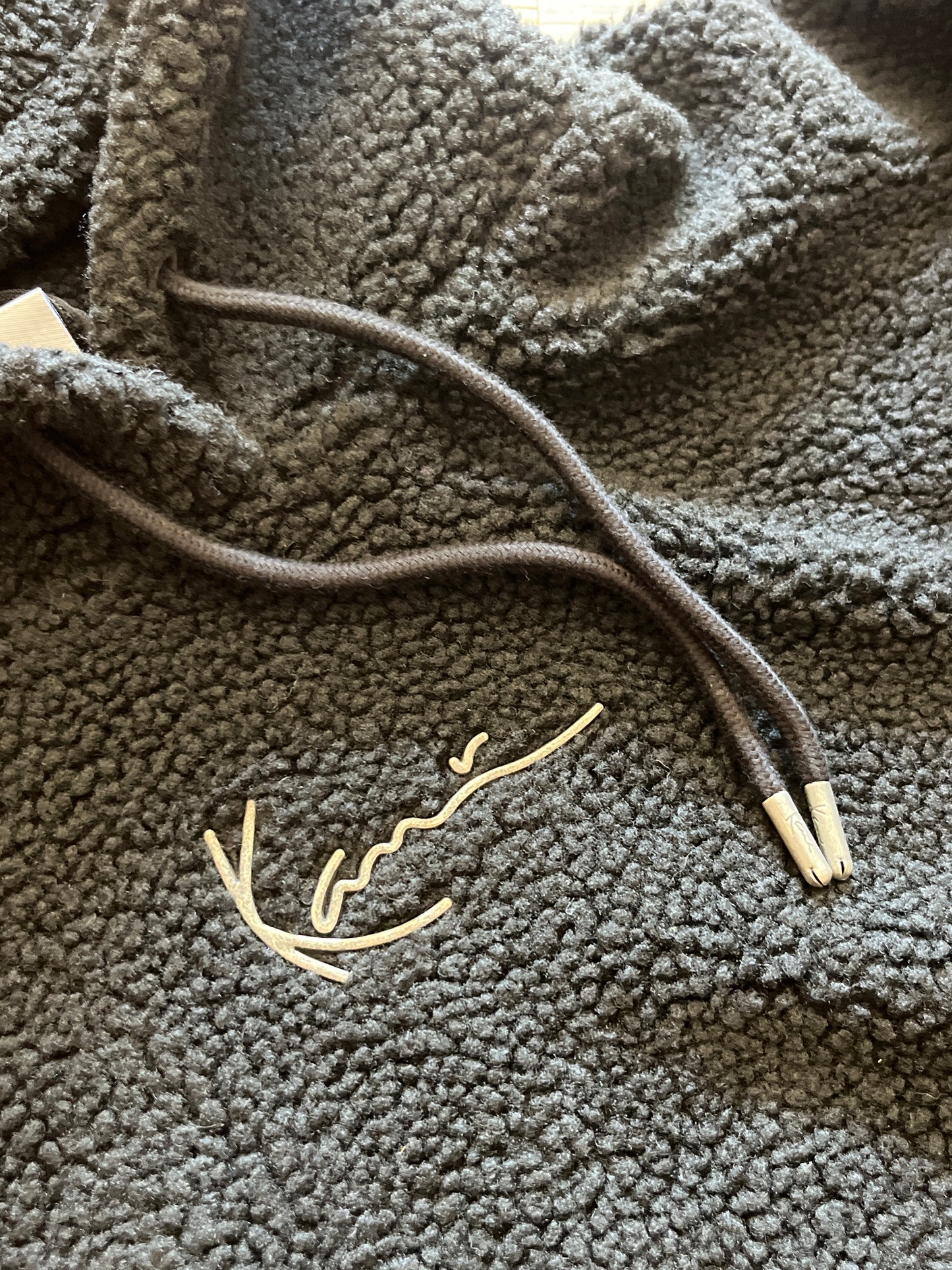 Karl Kani Damen Plüsch Hoodie in schwarz, Größe M