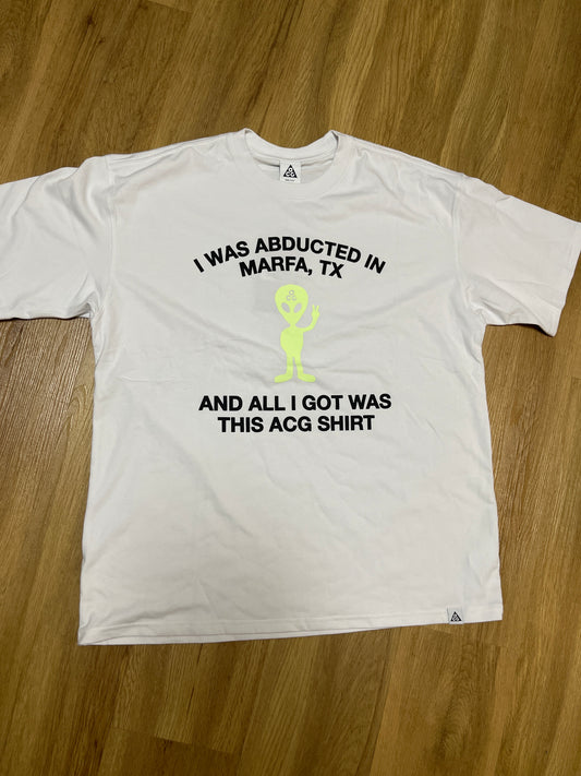 Nike ACG Shirt, Größe L in weiss/Muster
