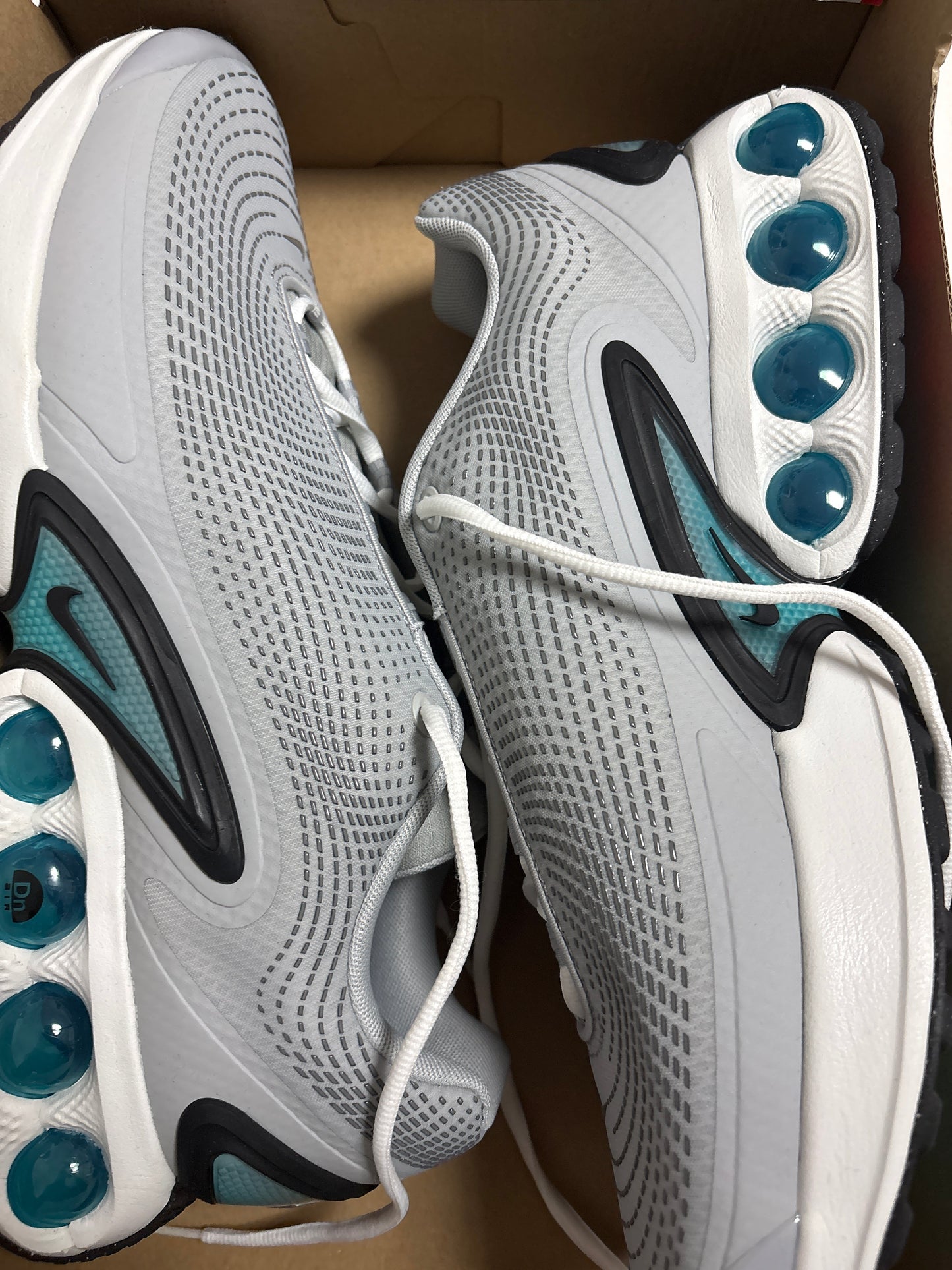Nike Air Max DN in grau/, Gr. Wählbar