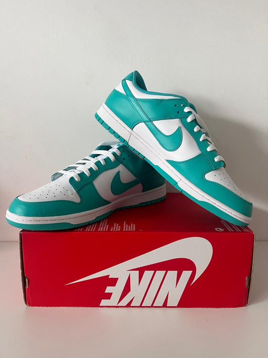 Nike Dunk in türkis/grün/weiss, Größe 48,5