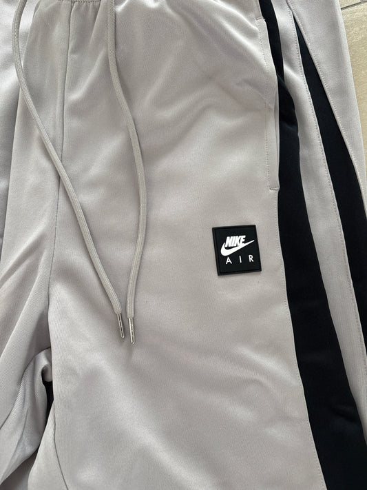 Nike Jogginghose, grau/schwarz, Größe M