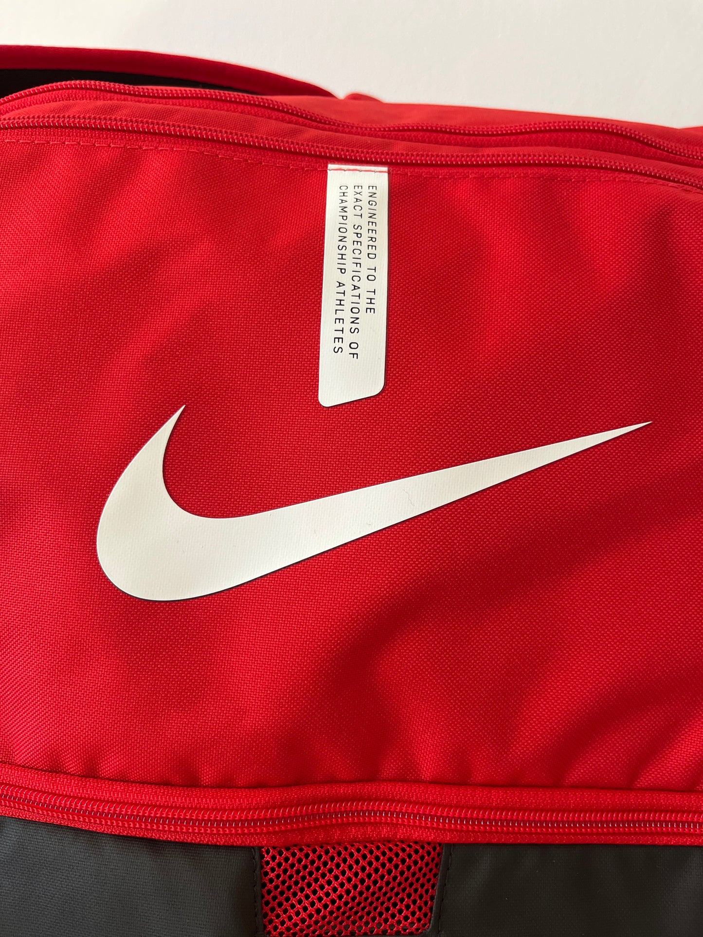 Nike Sporttasche in rot, 95 Liter