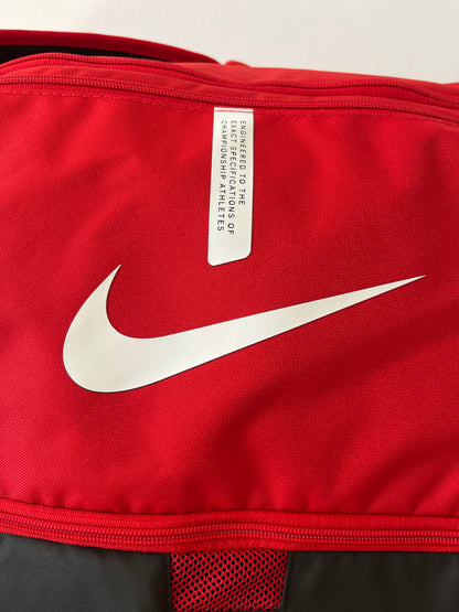 Nike Sporttasche in rot, 95 Liter