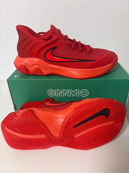 Nike Giannis Immortality, in rot, Größe wählbar