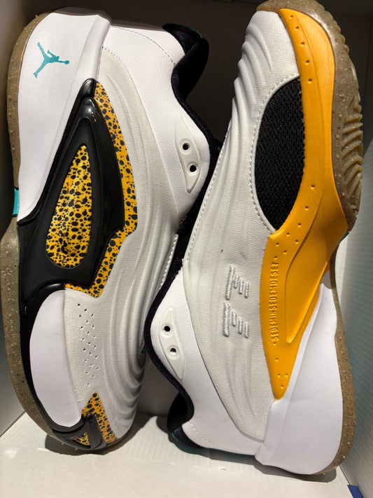 Nike Jordan Luka 3, weiss/schwarz/gelb, Größe wählbar