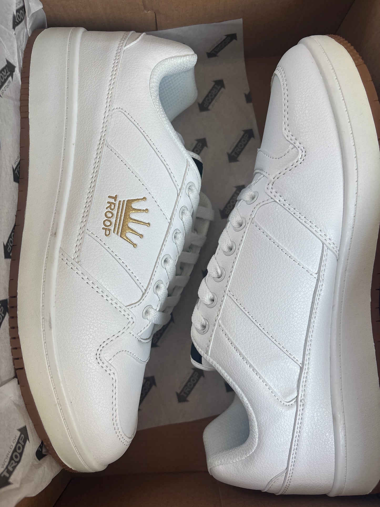 Troop Sneaker weiss/gold, Größe 42