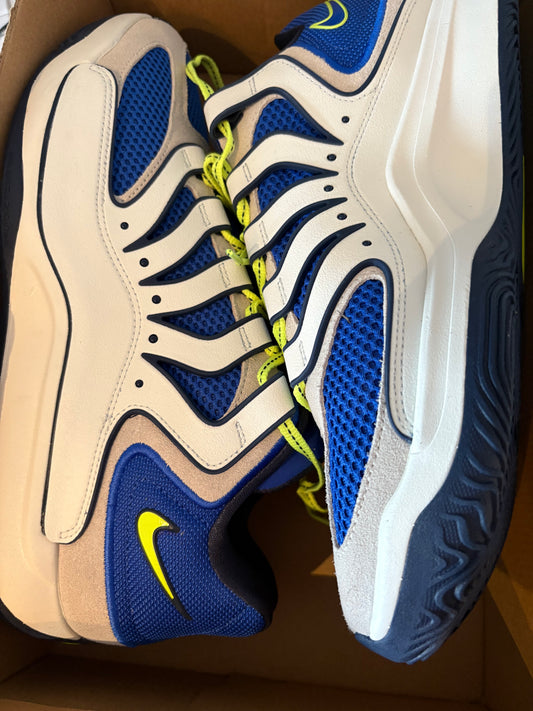 Nike KD18, Größe 46 in grau/blau/neon