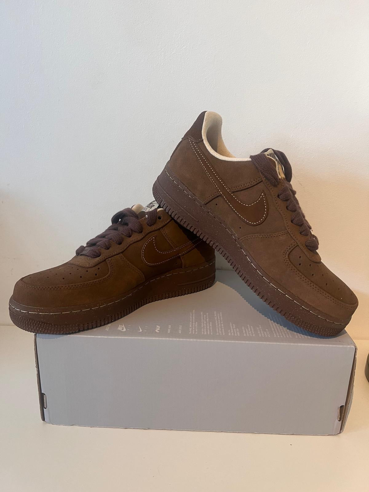 Nike Air Force 1 braun, Größe 39