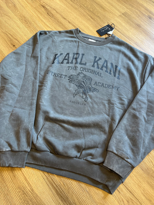 Karl Kani Pullover in grau/verwaschen, Größe L
