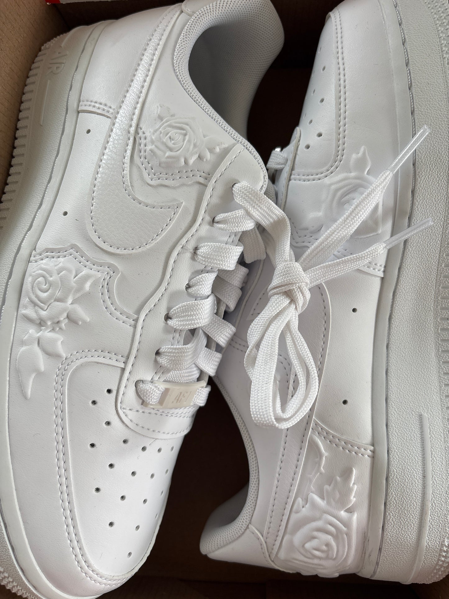 Nike Air Force 1 in weiss/Muster, Gr. 38