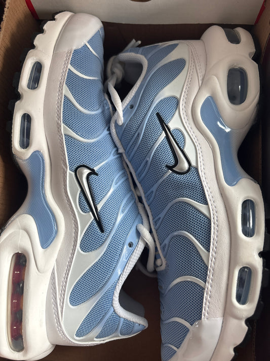 Nike Air Max Plus TN in hellblau/weiss, Gr. 38
