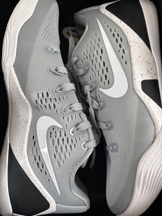 Nike Kobe IX Elite Low, grau/weiss/schwarz, Größe 42