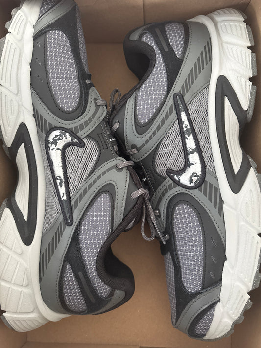 Nike V5 RNR Größe wählbar in schwarz/grau