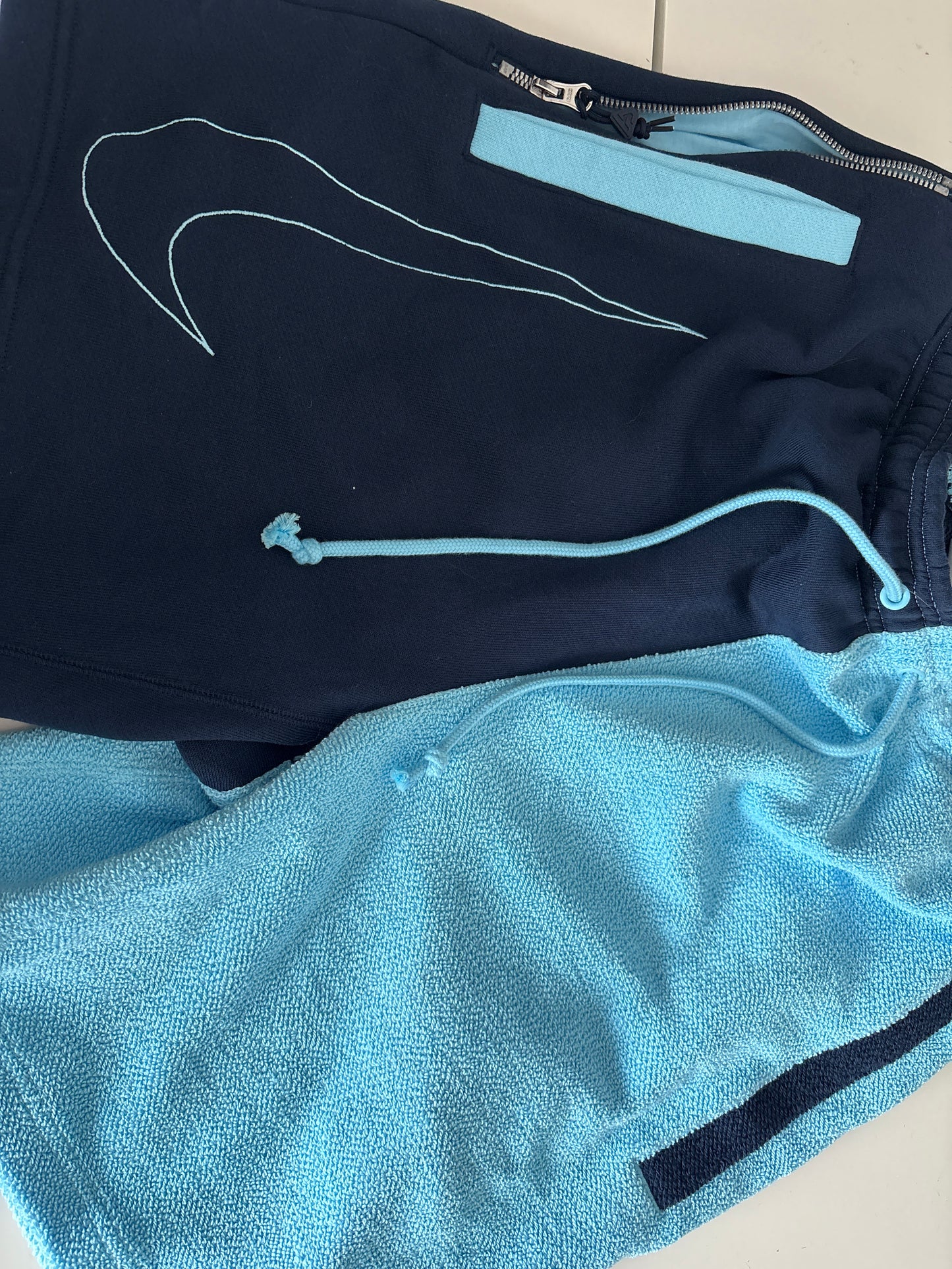 Nike kurze Jogginghose in Blautöne , Größe wählbar