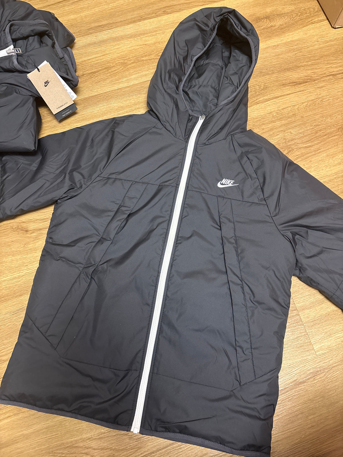 Nike Herren Winterjacke zum wenden, in schwarz, Größe S