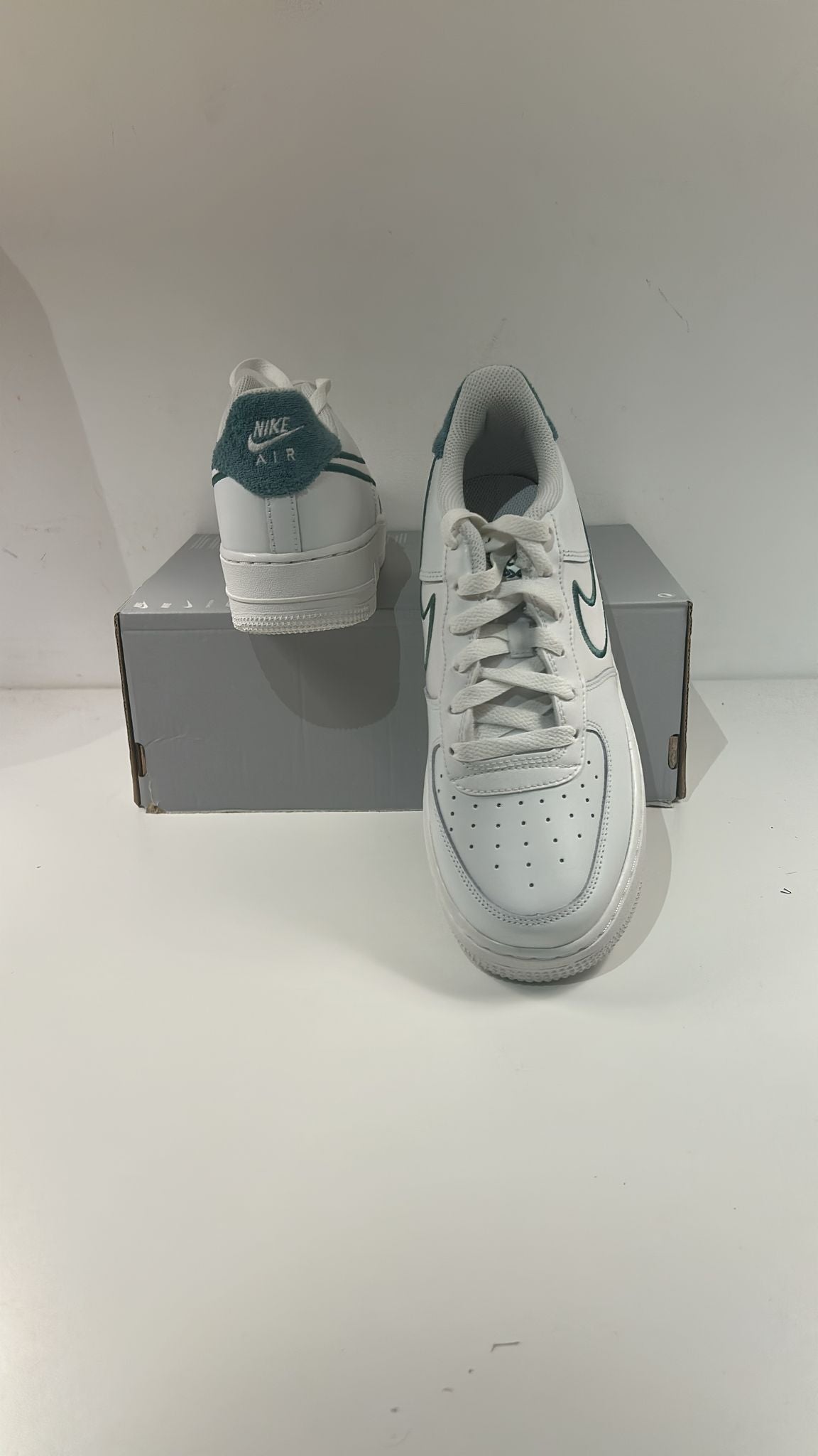 Nike Air Force 1 weiss/grün Größe wählbar