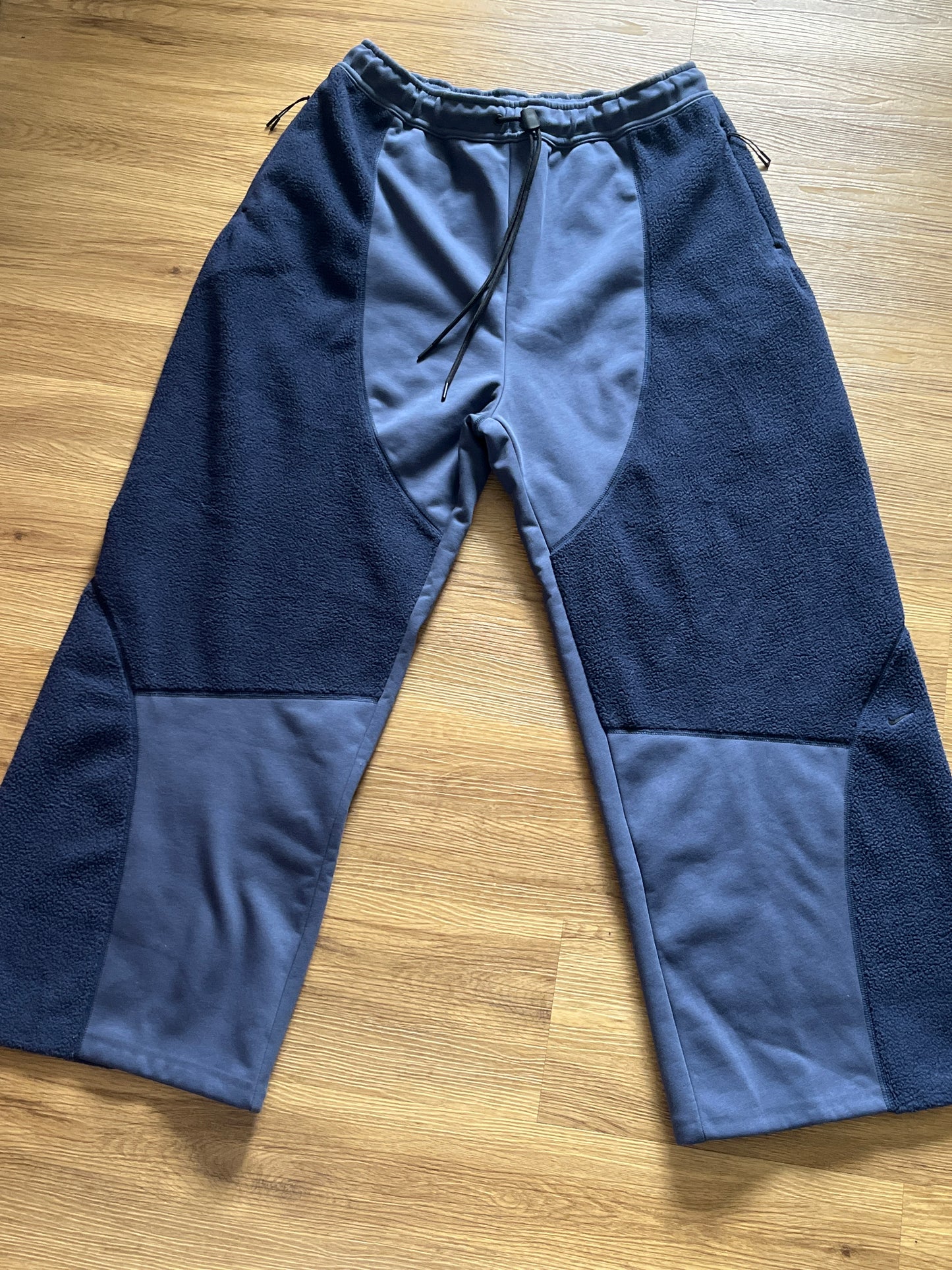 Nike Jogginghose Fleece in dunkelblau, Größe L