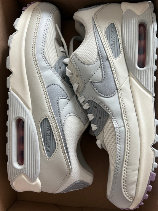 Nike Airmax 90 in beige/verschiedene Grautöne, Größe 42