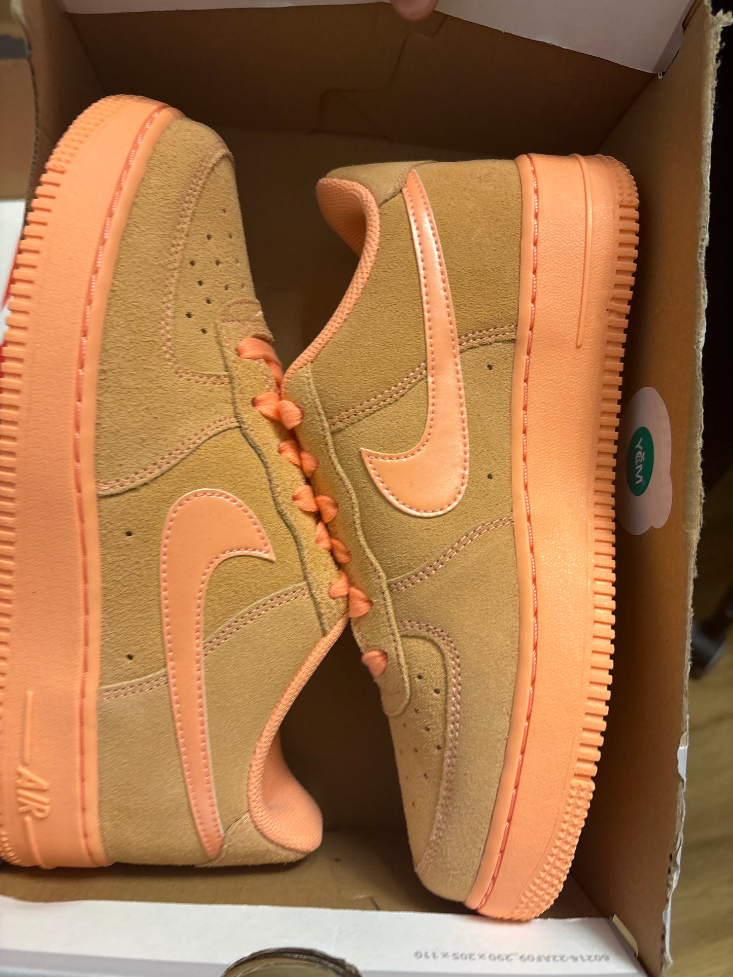 Nike Air Force 1 hellbraun/orange Größe wählbar