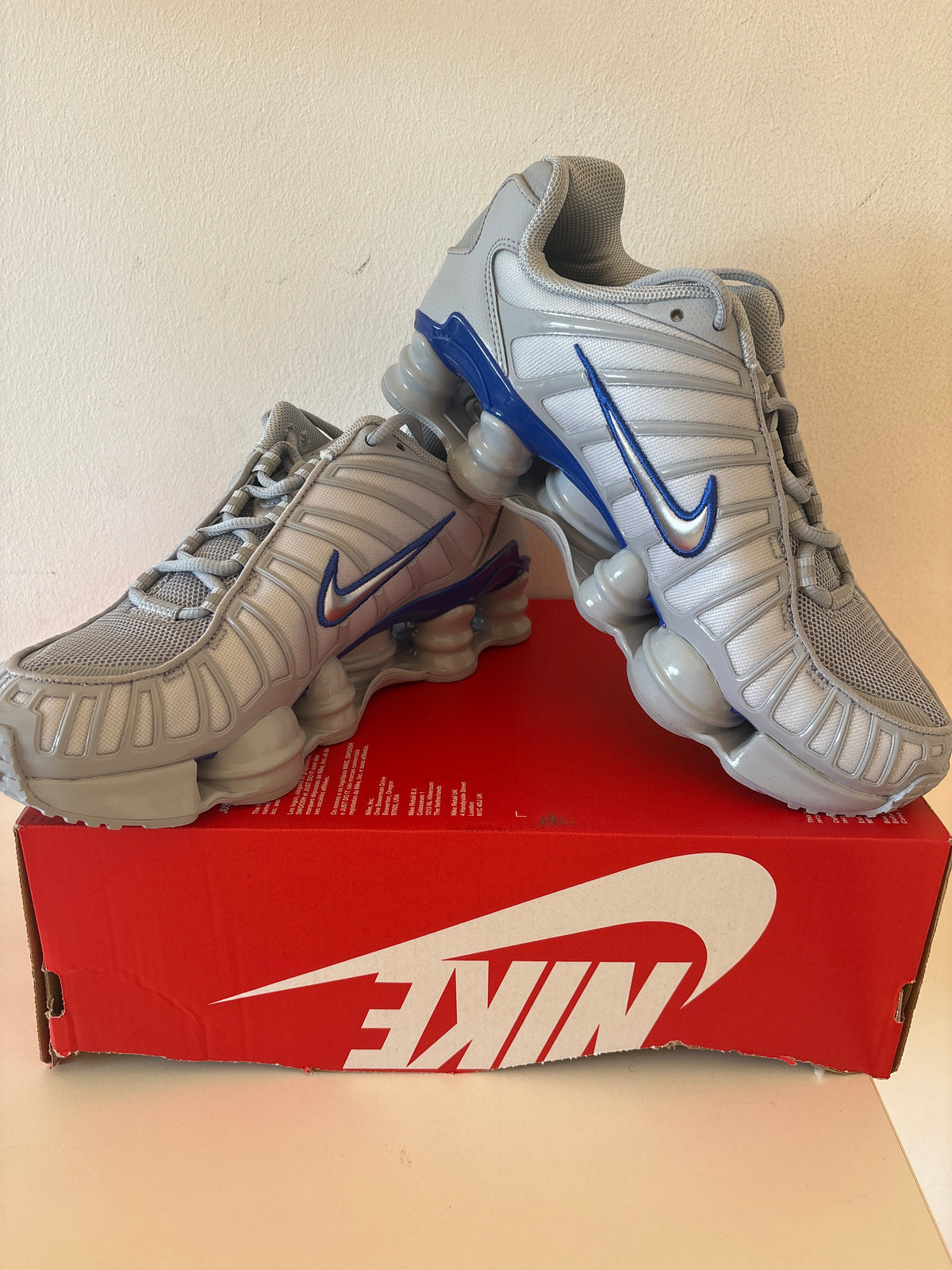 Nike Shox TL in grau/blau, Größe 42