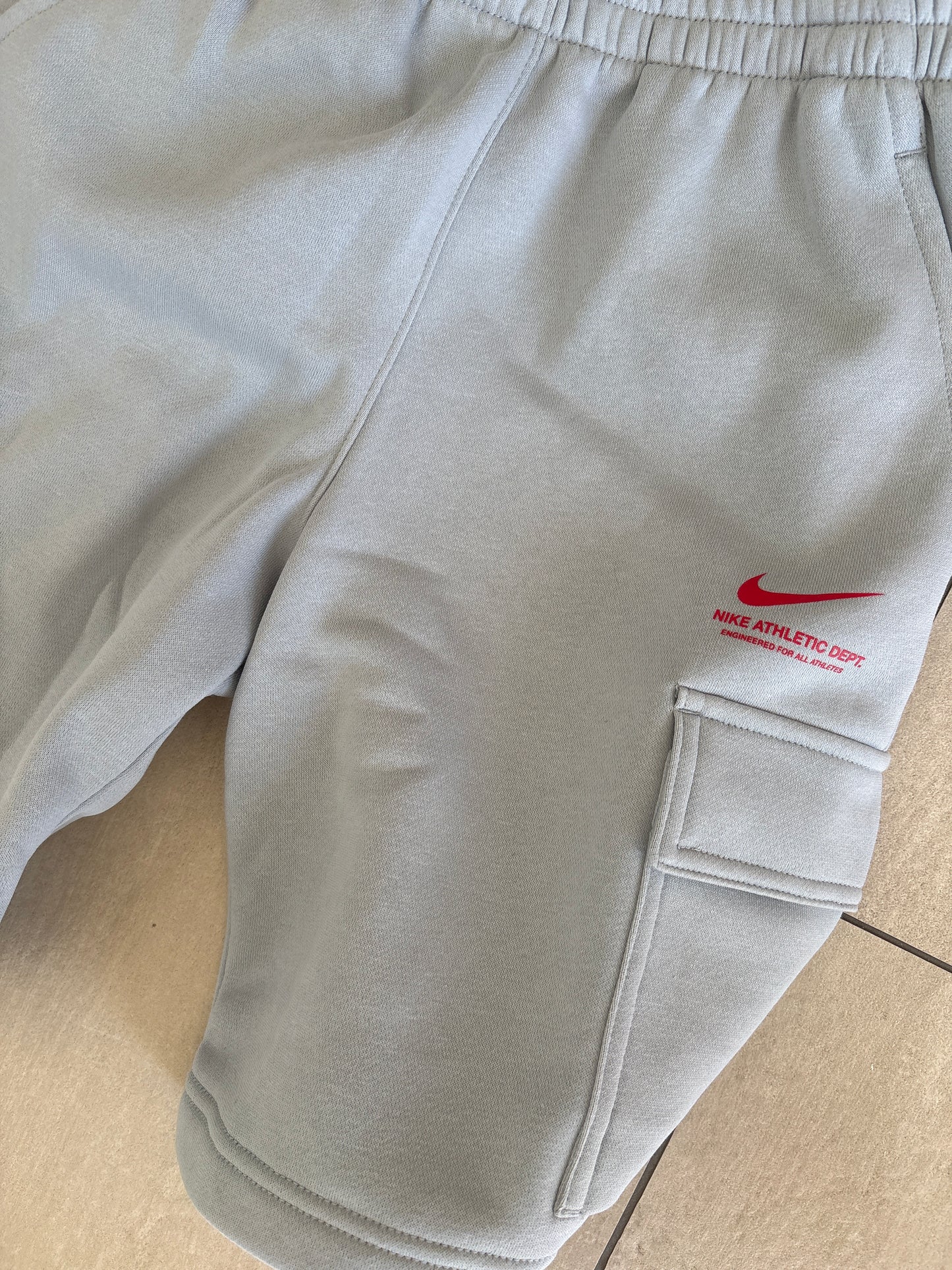 Nike kurze Kinder Hose grau/rot, Größe wählbar