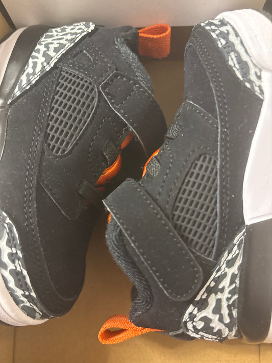 Nike Jordan Spizike low grau/schwarz/orange, Größe 21