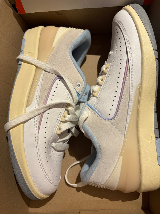 Air Jordan 2 Retro low weiss/grau/beige/lila/hellblau , Größe 39