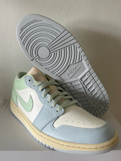 Air Jordan 1 Low in beige/mint/hellblau/weiß, Größe 43