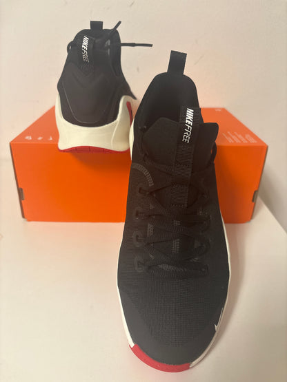 Nike Free Metcon 6, Größe 41 in schwarz/weiss/rot