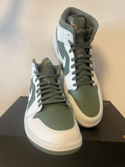 Air Jordan 1 MID khaki/weiß, Größe 46