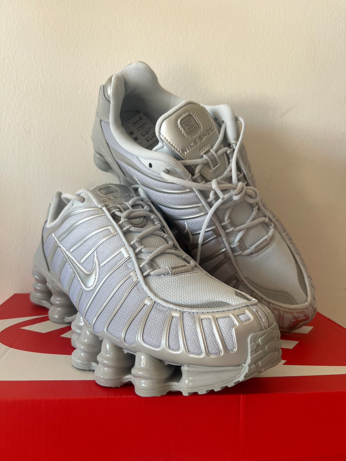 Nike Shox TL in grau/silber , Größe wählbar