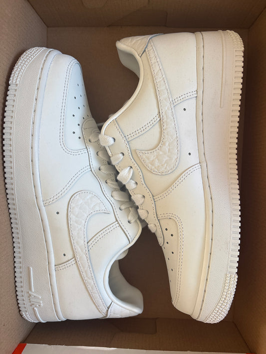 Nike Air Force 1 weiss/Muster, Größe 39