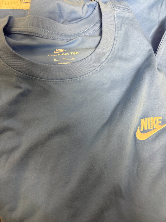 Nike Shirt, Größe wählbar in blau