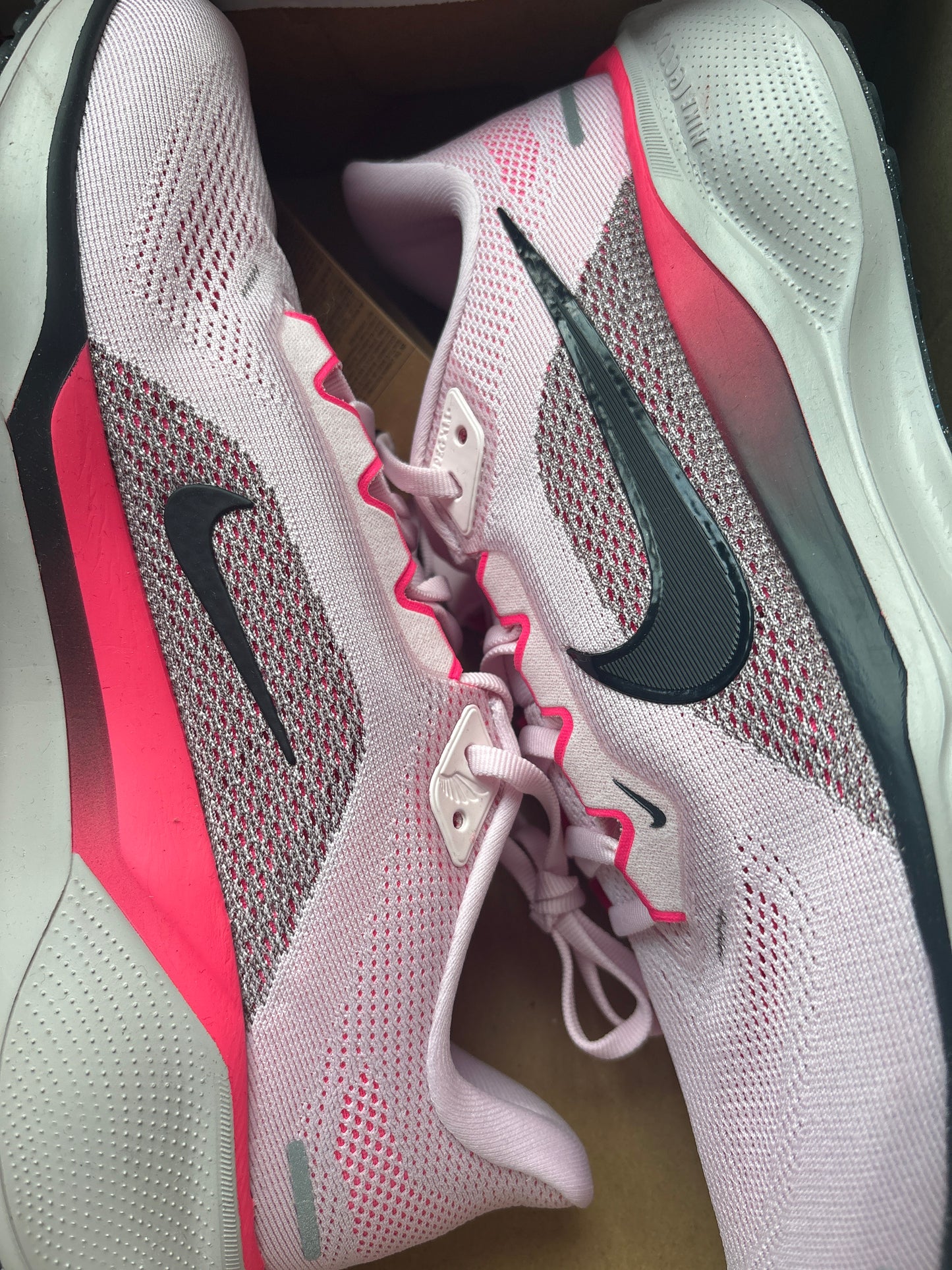 Nike Zoom Pegasus 41 rosa/schwarz, Größe 43