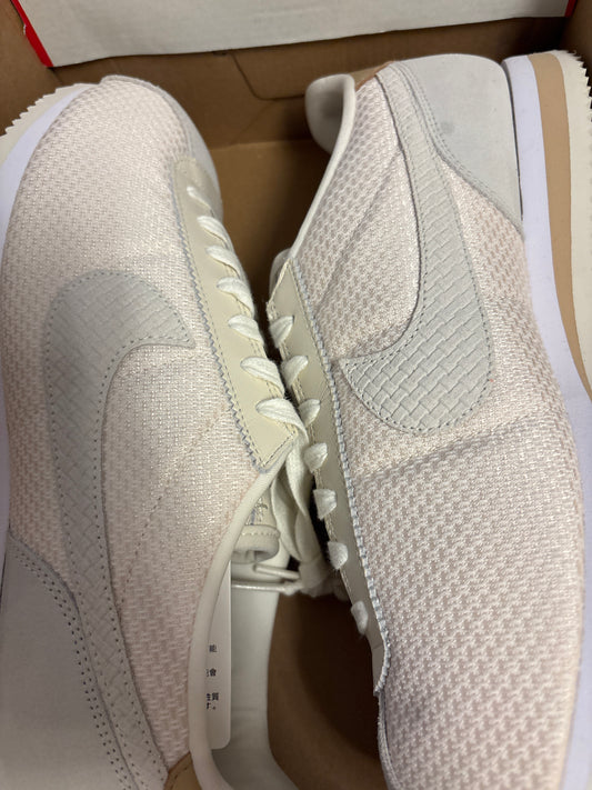 Nike Cortez creme, Größe 44,5