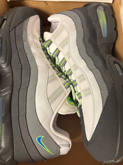 Nike Air Max 95 Big bubble in schwarz/weiss/grünton, Gr. 48,5