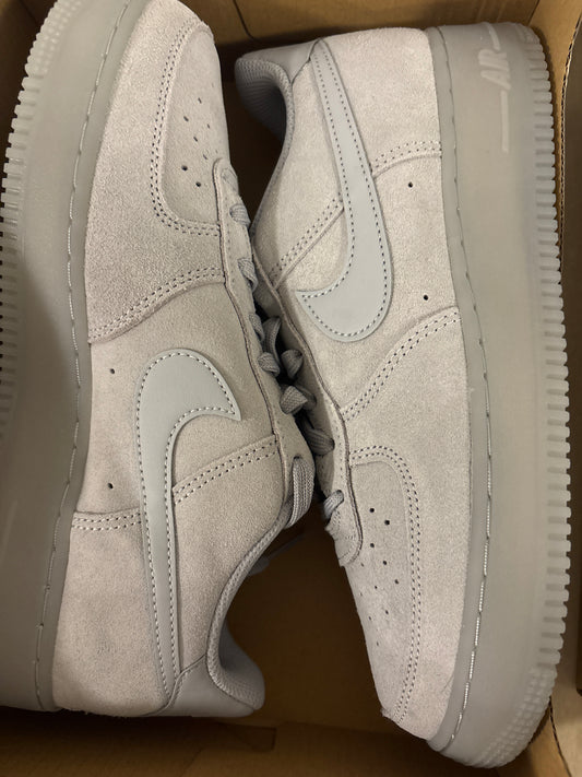 Nike Air Force 1 in grau, Größe wählbar