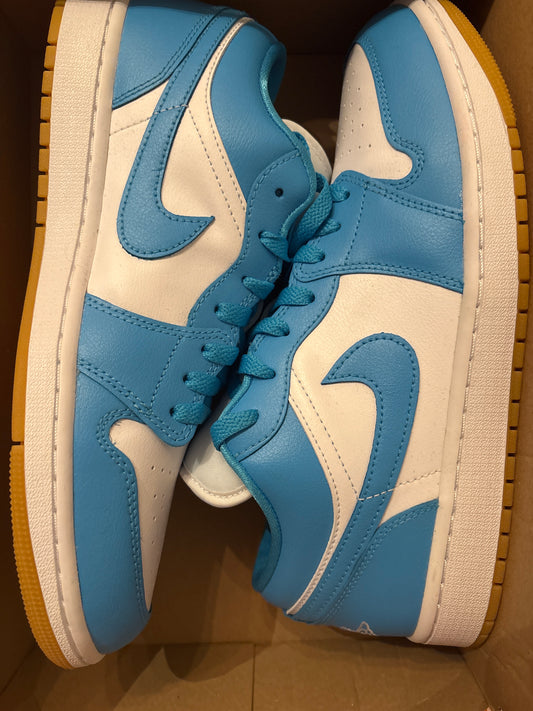 Nike Air Jordan 1 Low in hellblau/weiss, Größe wählbar