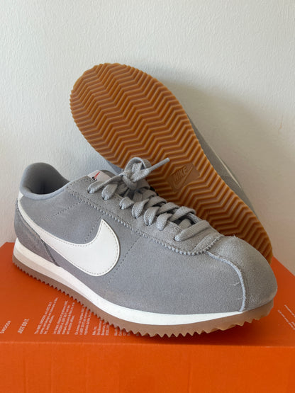 Nike Cortez in grau/weiss/braun mit Wildleder, Größe 41